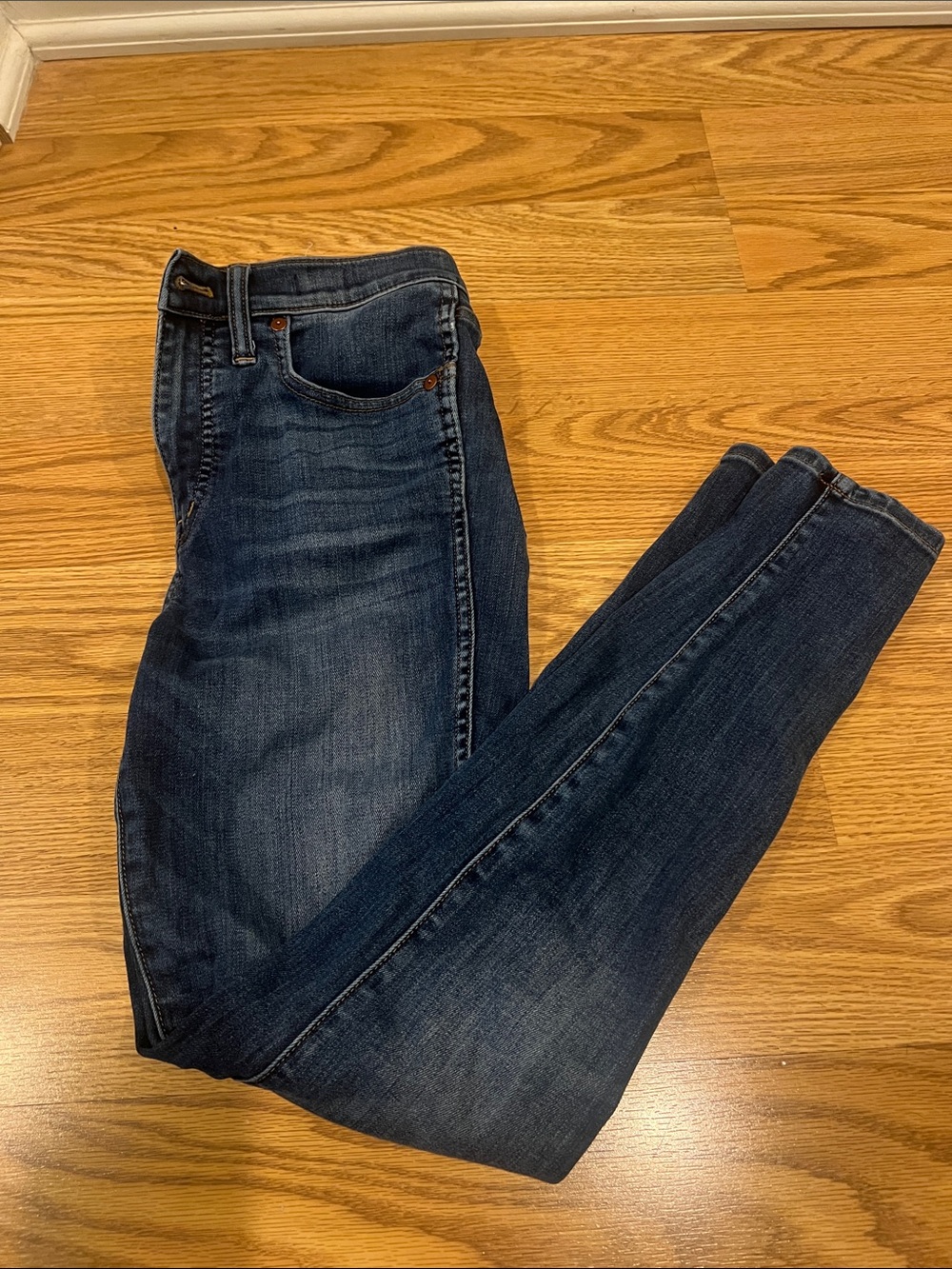 Madewell Women's Skinny Jeans in Dark Blue